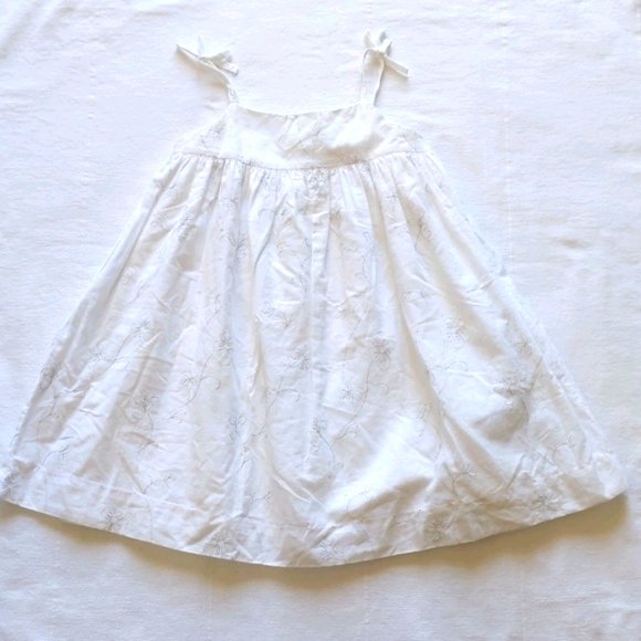 BABY GAP CHILDREN'S WHITE DRESS 2T